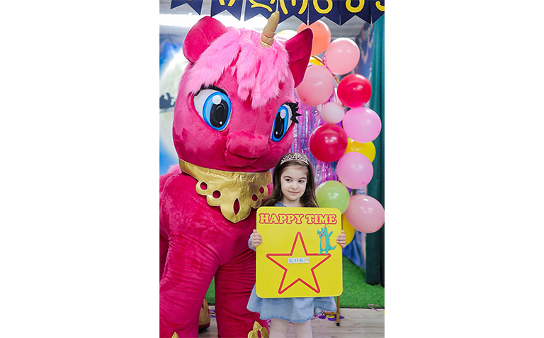 გამოძახებით, 1 საათიანი პროგრამა, 2 გმირი და ფოტოგადაღება