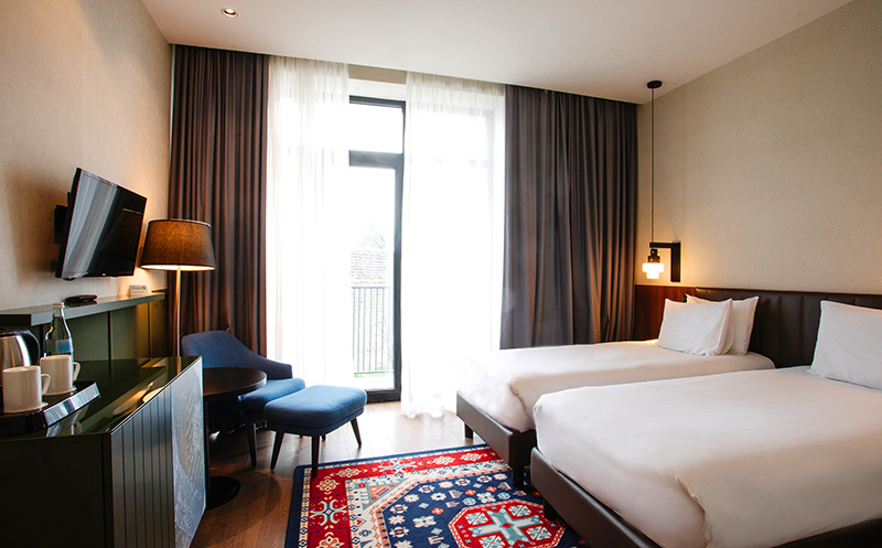 ნომერი 2 სტუმარზე საუზმით/საუზმის გარეშე, დახურული აუზი, საუნა, ფიტნეს სივრცე კახეთში