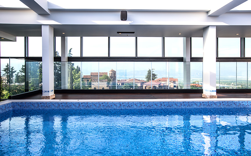 ნომერი 2 სტუმარზე საუზმით/საუზმის გარეშე, დახურული აუზი, საუნა, ფიტნეს სივრცე კახეთში