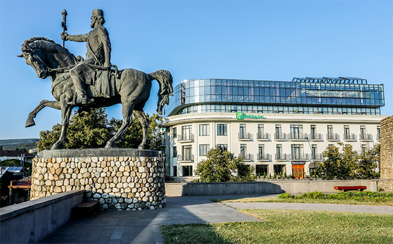 ნომერი 2 სტუმარზე საუზმით/საუზმის გარეშე, დახურული აუზი, საუნა, ფიტნეს სივრცე კახეთში