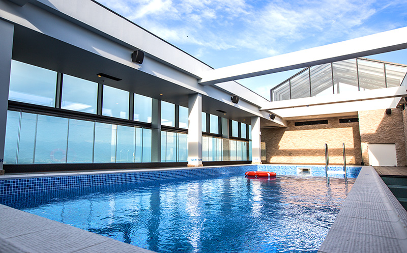 კახეთში, ნომერი 2 სტუმარზე საუზმით ან საუზმის გარეშე, აუზი, საუნა, ფიტნესი და რესტორნის ფასდაკლება