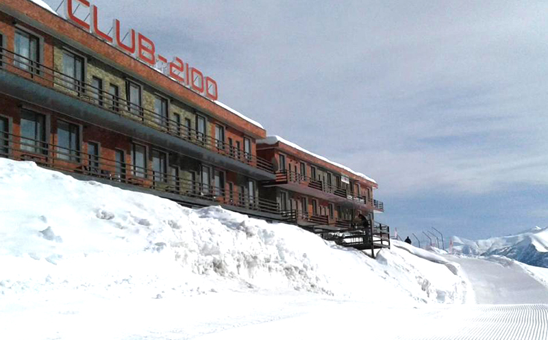 30 დეკემბერი - 4 იანვარი, ნომრები 2 სტუმარზე მთის ხედით, საუზმით, საუნით და ჯაკუზით