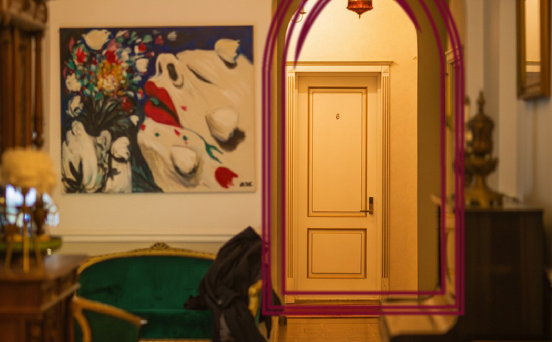 თბილისში, ნომრები 2 სტუმარზე აივნით და ხედით რუსთაველზე