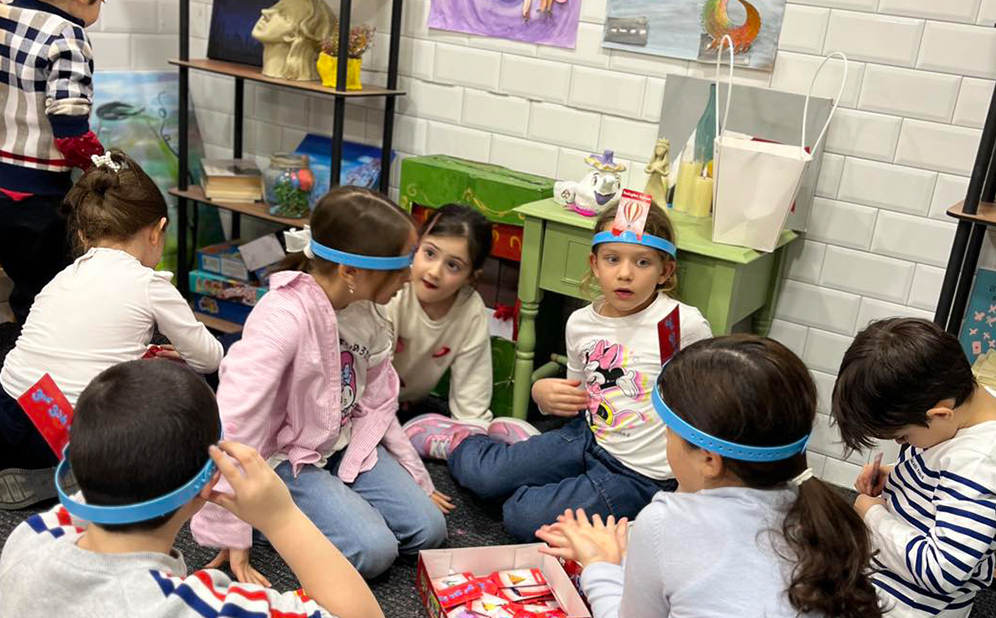 ჯადოსნური, შემოქმედებითი და განმავითარებელი დაბადების დღე 10 ბავშვზე