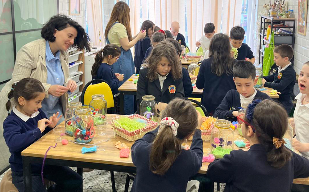 ჯადოსნური, შემოქმედებითი და განმავითარებელი დაბადების დღე 10 ბავშვზე