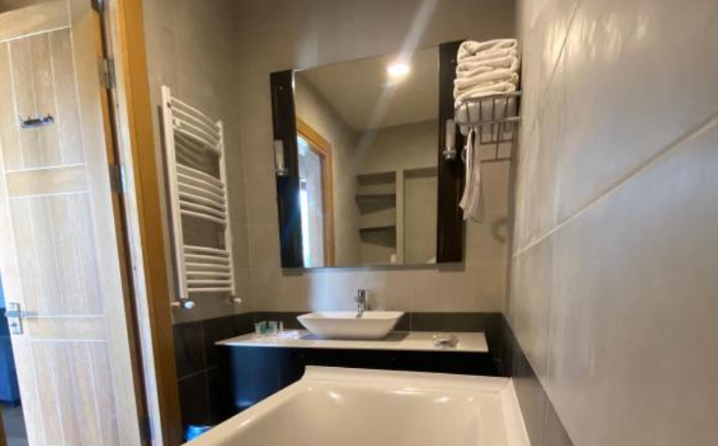 ვილა ყვარელში, 5 სტუმარზე აივნით და ხედით