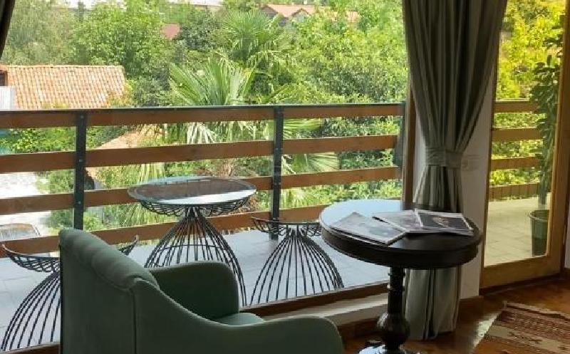 ვილა ყვარელში, 5 სტუმარზე აივნით და ხედით