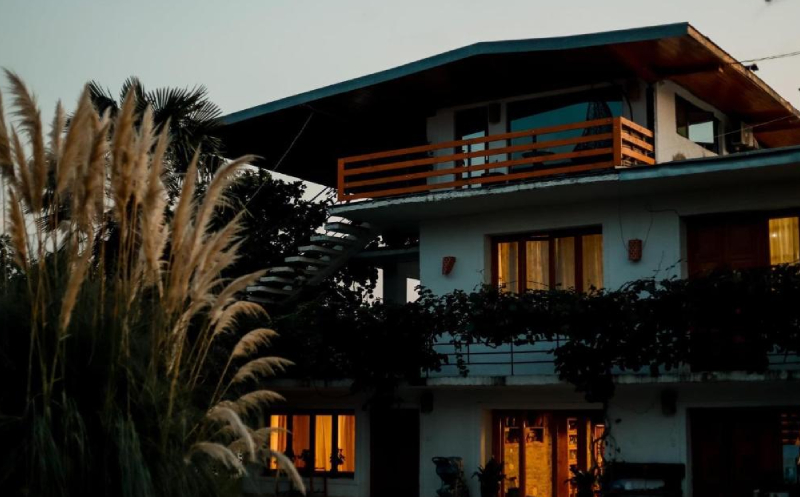 ვილა ყვარელში, 5 სტუმარზე აივნით და ხედით