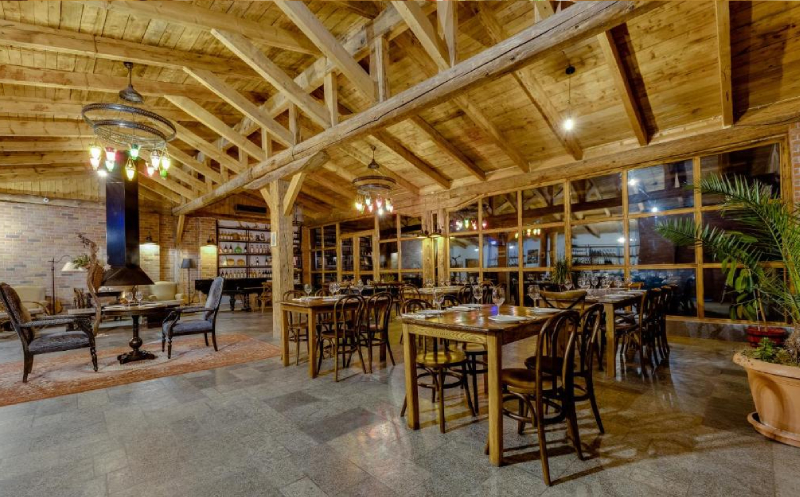 ყვარელში, ნომრები 2 სტუმარზე აივნით და ხედით