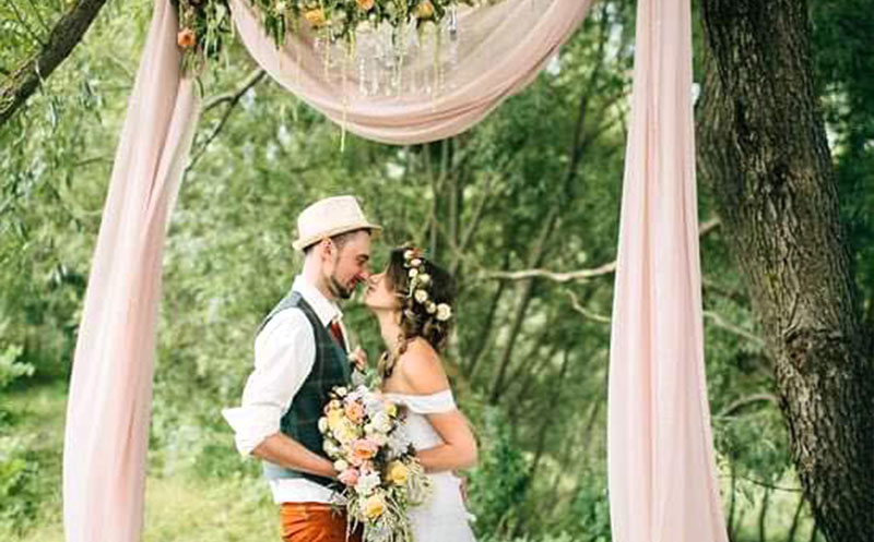 ღია სივრცე მცხეთაში საქორწილო ფოტოსესიებისთვის