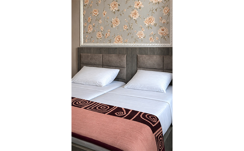 15 მაისიდან! 2, 3 და 4 ადგილიანი ნომრები საუზმით და საბავშვო სივრცით ქობულეთის სასტუმროში!