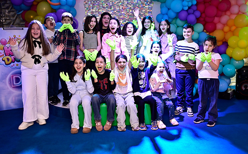 10, 15, 20, 25, და 30 ბავშვზე დაბადების დღის წვეულება და საჩუქრები