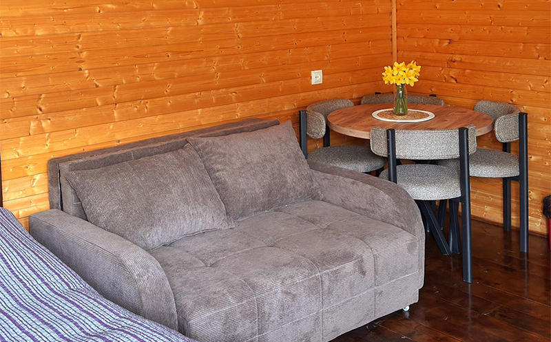 სვანეთში კოტეჯი 2 ან 4 სტუმარზე