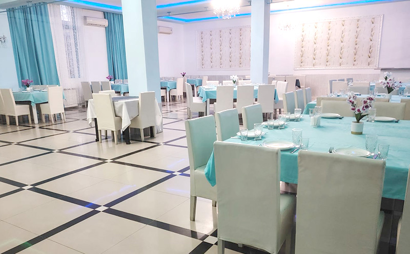 10-12 სტუმარზე ქართული ტრადიციული კერძები და ცოცხალი მუსიკა