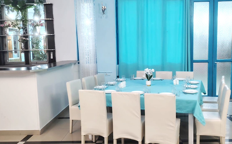 10-12 სტუმარზე ქართული ტრადიციული კერძები და ცოცხალი მუსიკა