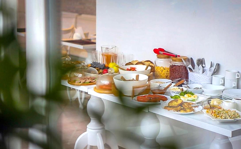 თბილისში, ნომერი 2 სტუმარზე საუზმით და ტერასით