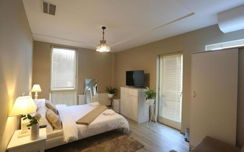 თბილისში, ნომერი 2 სტუმარზე საუზმით და ტერასით