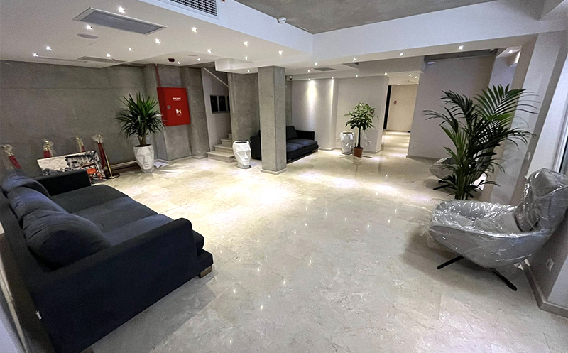 თბილისში, ნომრები 2-3 სტუმარზე საუზმით