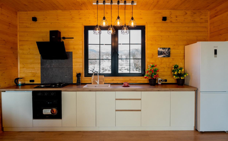 საგურამოში, კოტეჯი 2 სტუმარზე ტერასით