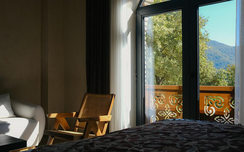 2 სტუმარზე ნომრები კახეთში საუზმით