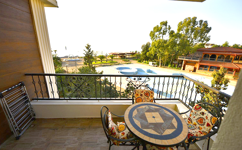 დელუქსის ტიპის 2 ოთახიანი აპარტამენტი 4+1 სტუმარზე