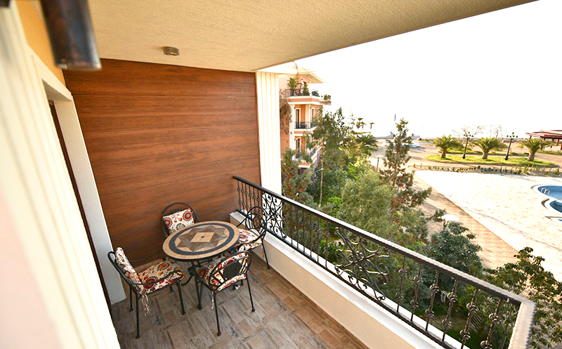 დელუქსის ტიპის 2 ოთახიანი აპარტამენტი 4+1 სტუმარზე