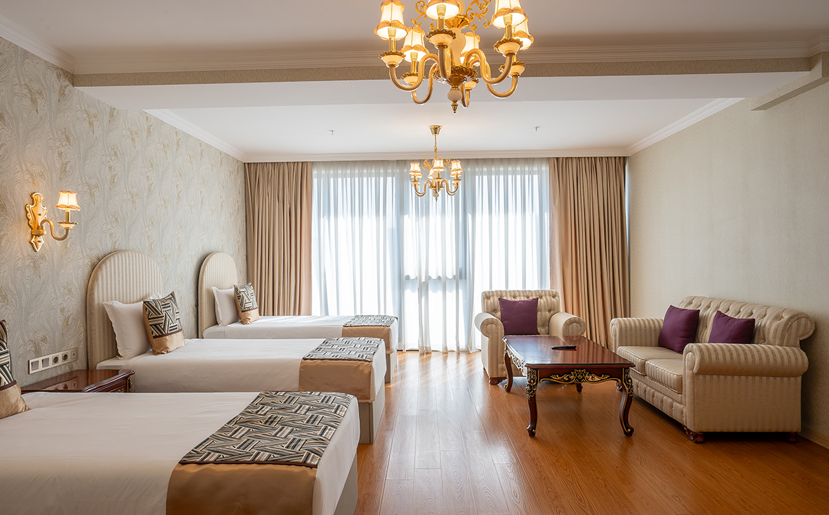 ნომერი 2 სტუმარზე საუზმით / საუზმის გარეშე, დაუხურული აუზით, ფიტნესით, თბილისში