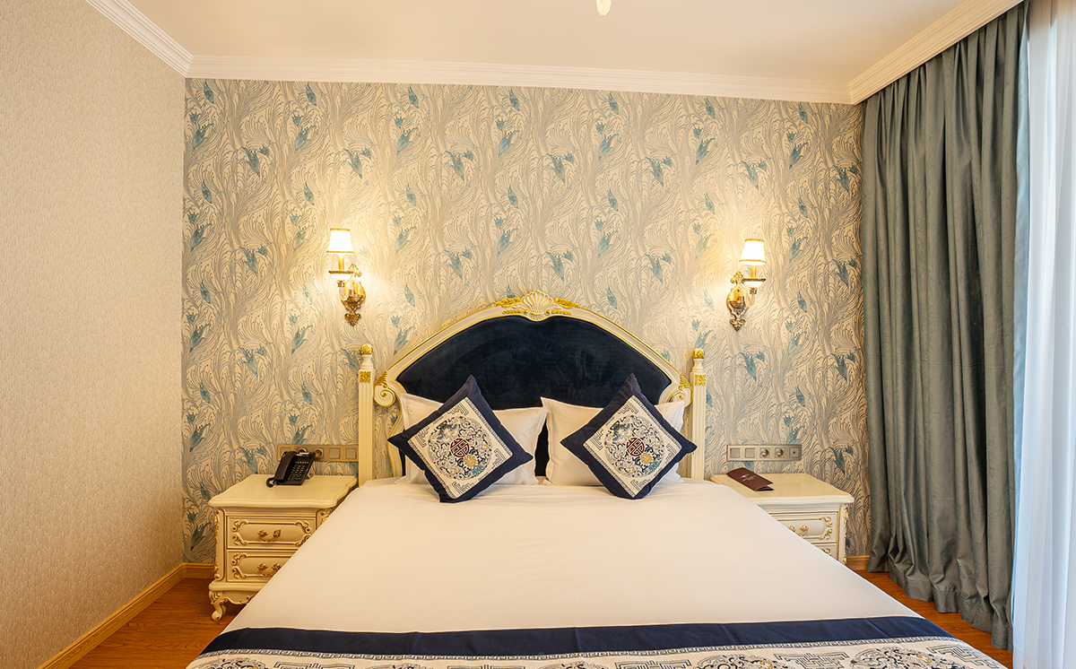 ნომერი 2 სტუმარზე საუზმით / საუზმის გარეშე, დაუხურული აუზით, ფიტნესით, თბილისში