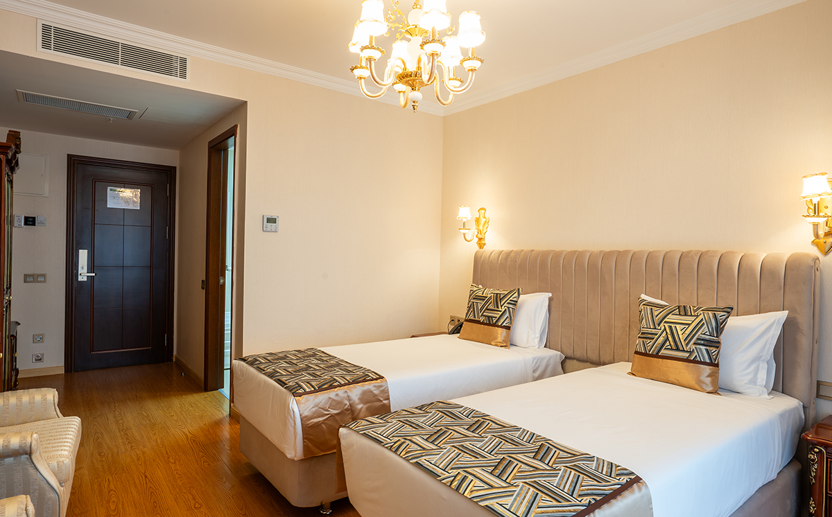 ნომერი 2 სტუმარზე საუზმით / საუზმის გარეშე, დაუხურული აუზით, ფიტნესით, თბილისში