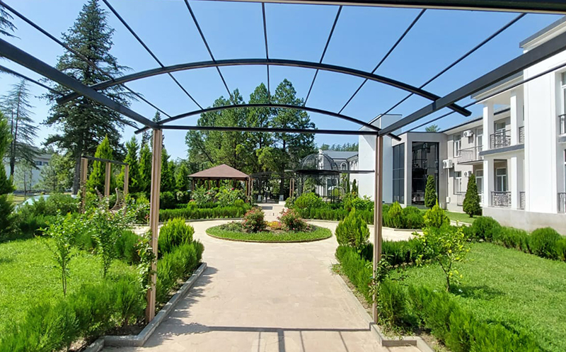 წყალტუბოში, ნომერი 2 სტუმარზე საუზმით და მასაჟით