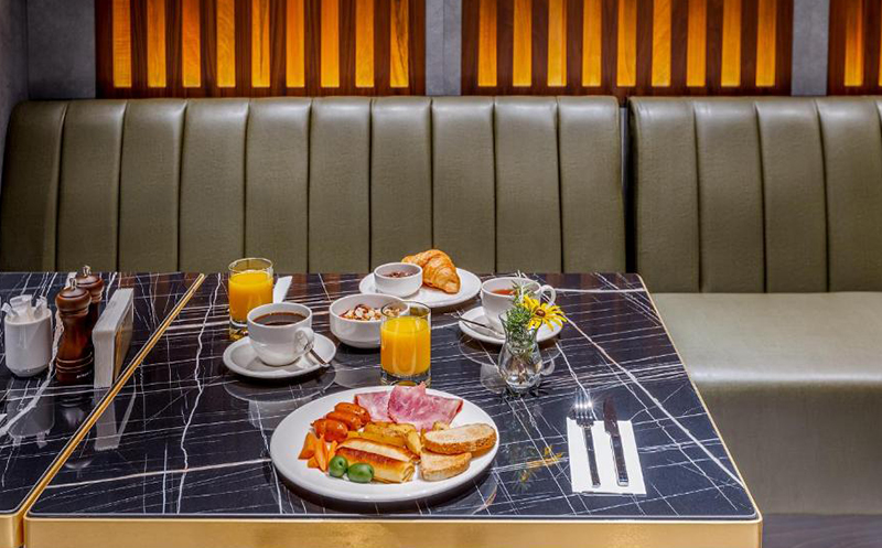 ბათუმში, ნომრები 2 სტუმარზე საუზმით