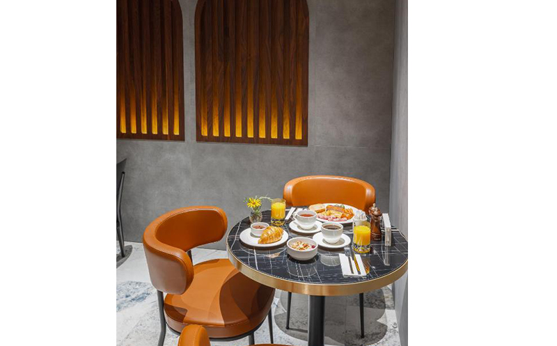 ბათუმში, ნომრები 2 სტუმარზე საუზმით