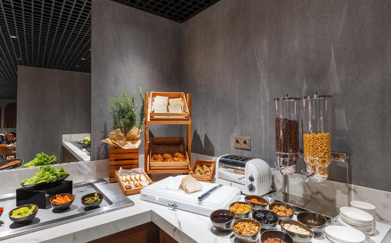 ბათუმში, ნომრები 2 სტუმარზე საუზმით