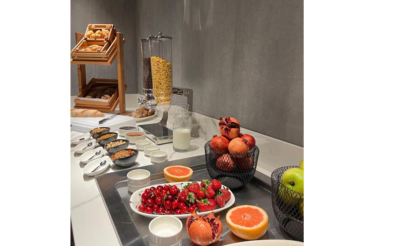 ბათუმში, ნომრები 2 სტუმარზე საუზმით