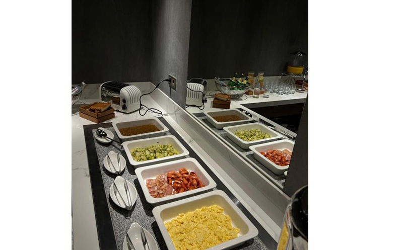 ბათუმში, ნომრები 2 სტუმარზე საუზმით