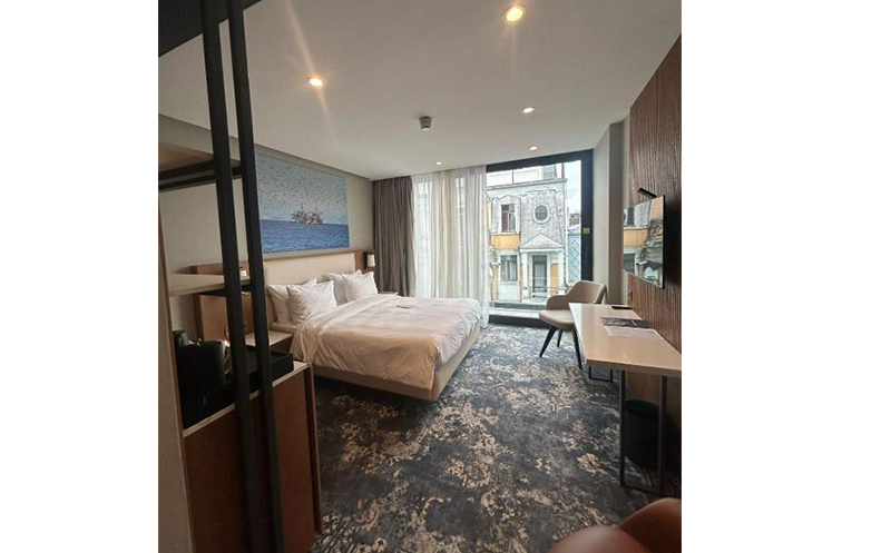 ბათუმში, ნომრები 2 სტუმარზე საუზმით