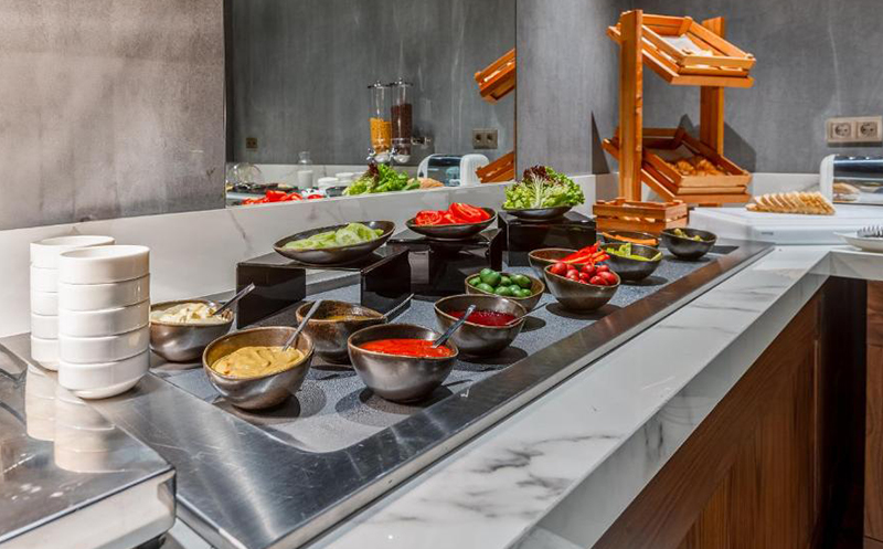 ბათუმში, ნომრები 2 სტუმარზე საუზმით