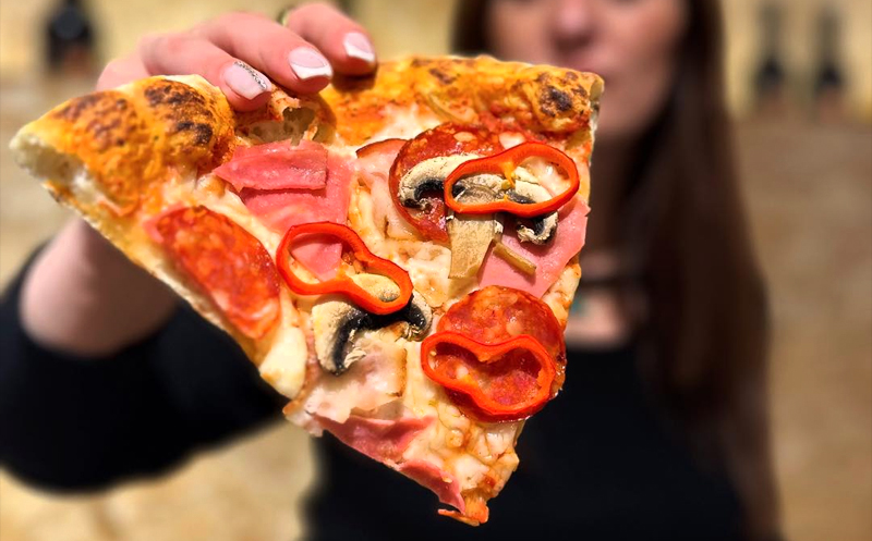 15% ფასდაკლება პიცებისა და სხვა კერძების სრულ ასორტიმენტზე!