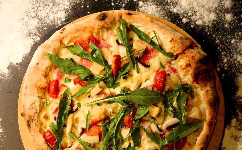 15% ფასდაკლება პიცებისა და სხვა კერძების სრულ ასორტიმენტზე!