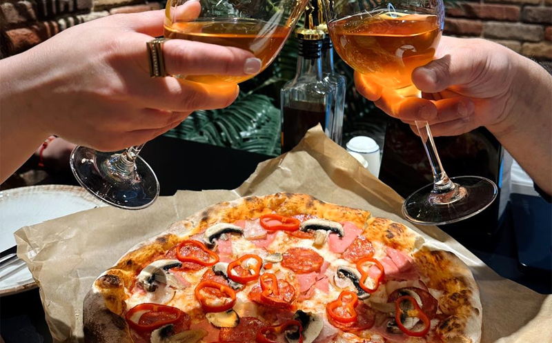 15% ფასდაკლება პიცებისა და სხვა კერძების სრულ ასორტიმენტზე!