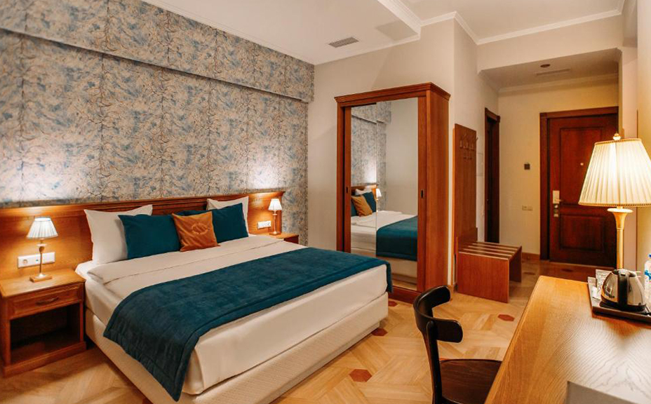 ნომრები 2 სტუმარზე საუზმით ყაზბეგში