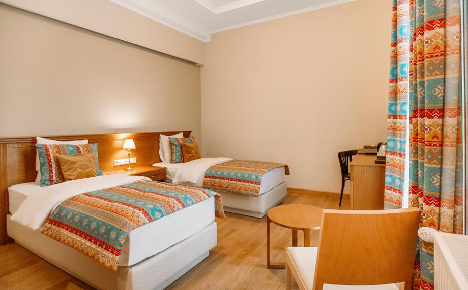 ნომრები 2 სტუმარზე საუზმით ყაზბეგში