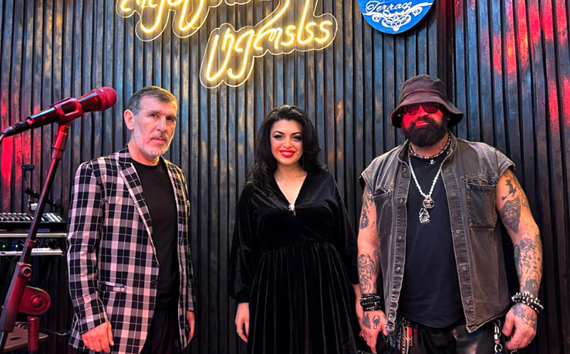 15-17 სტუმარზე, კერძები და ცოცხალი მუსიკა