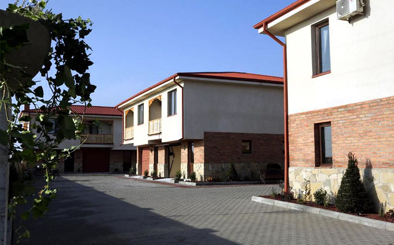 მცხეთაში ნომერი 2 ან 3 -4 სტუმარზე აივნით