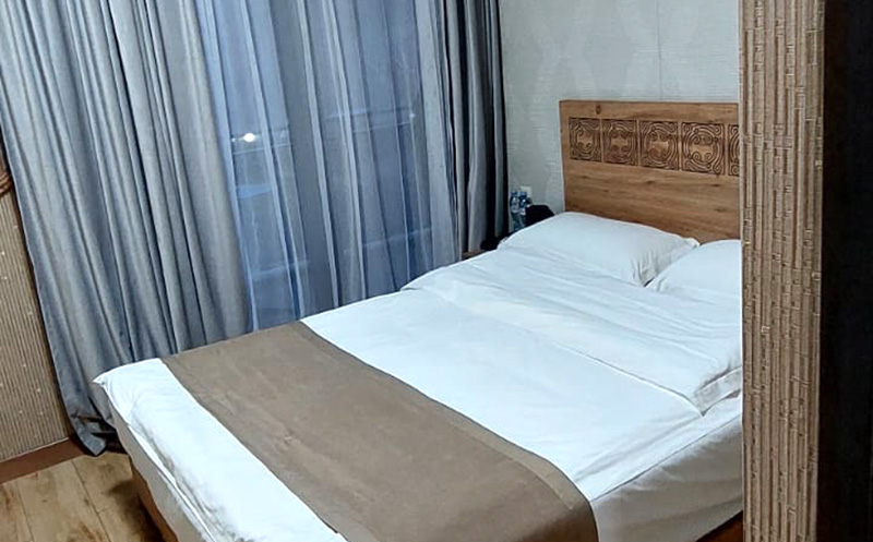 ნომერი 2 სტუმარზე საუზმით და დახურული აუზით ცხვარიჭამიაში