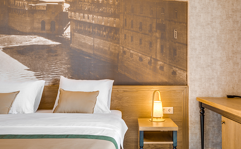 თბილისში ნომერი 2 სტუმარზე