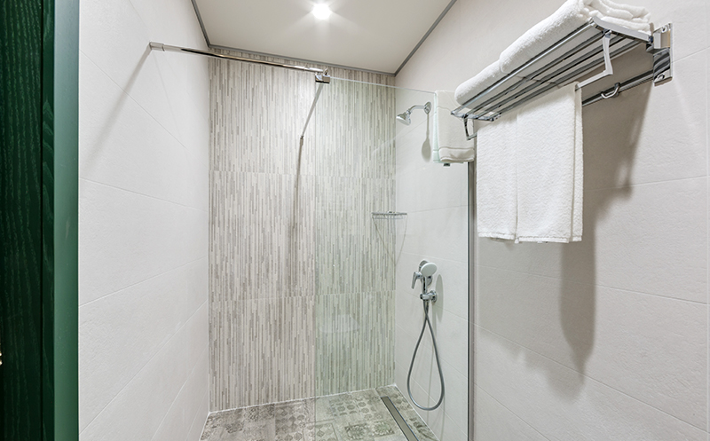 თბილისში ნომერი 2 სტუმარზე