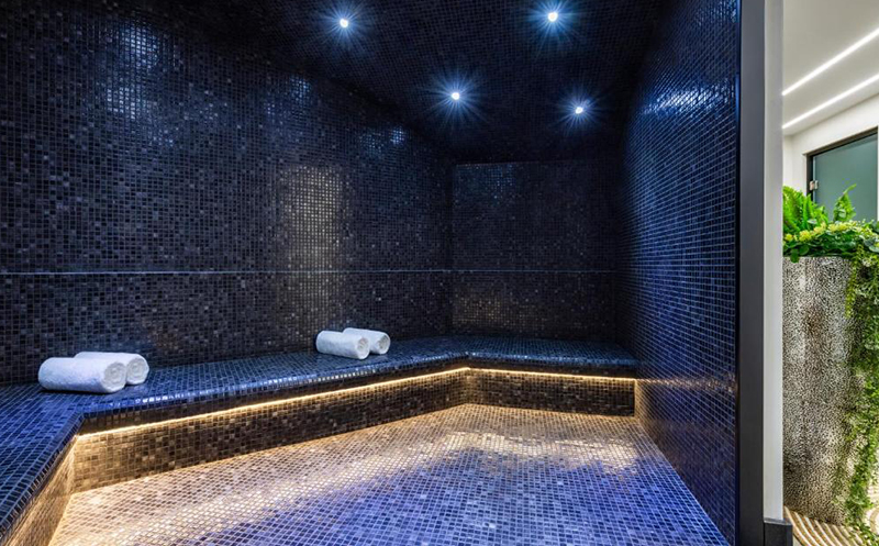 სასტუმროს ტიპის აპარტამენტი 2 სტუმარზე საუზმით, სპა, საუნა, ფიტნეს სივრცე ბათუმში