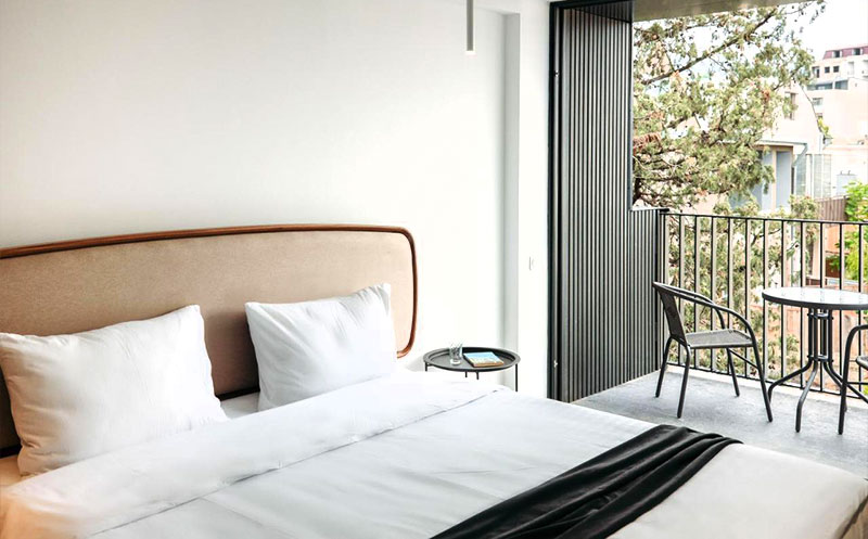 თბილისში, ახალი აპარტამენტი 2 სტუმარზე, საჩუქრად 30% დანაზოგი რესტორანში