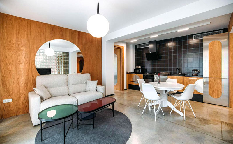 თბილისში, ახალი აპარტამენტი 2 სტუმარზე, საჩუქრად 30% დანაზოგი რესტორანში